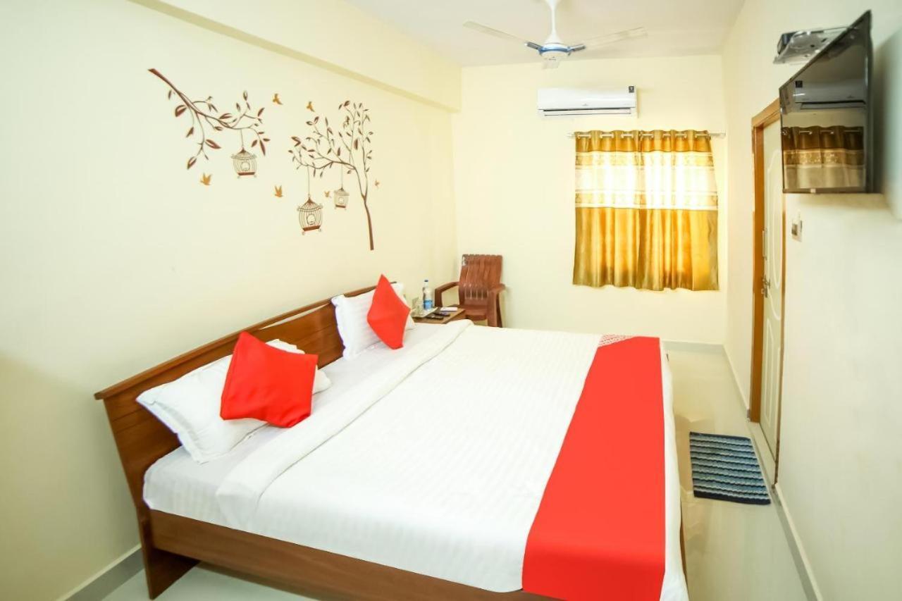 Nandas Grand Nellore Exterior photo